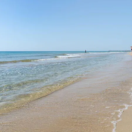 Maison Proche Plage, Commerces, 6 Pers., Terrasse, Parking Prive, Option Internet, Animaux Non Admis - Fr-1-387-196