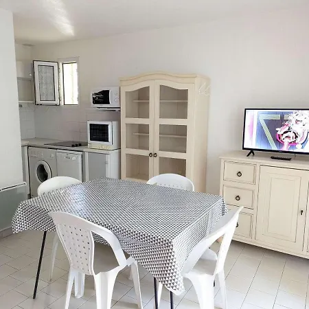 Maison Proche Plage, Commerces, 6 Pers., Terrasse, Parking Prive, Option Internet, Animaux Non Admis - Fr-1-387-196